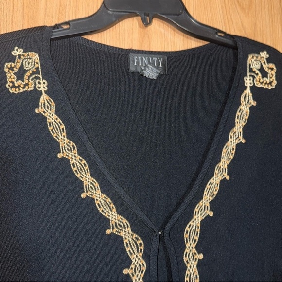 Finity Black Sweater with Embroidery wood beads size 1X - Picture 2 of 4